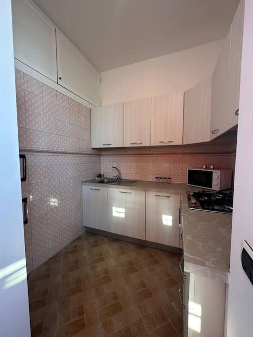 Centocelle, Metro C Luminoso Quadrilocale Apartment Рим Екстериор снимка